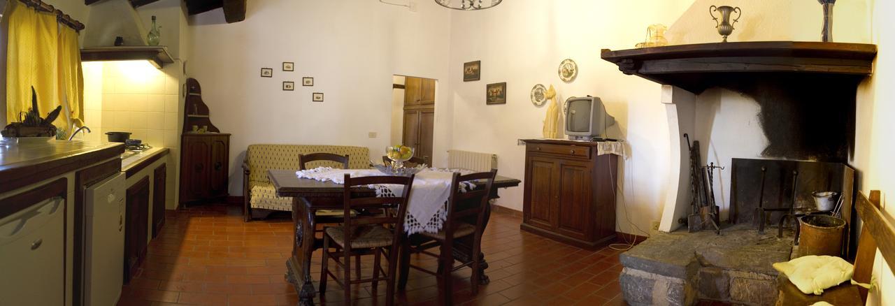 Agriturismo Santa Caterina Castelnuovo di Val di Cecina Kültér fotó