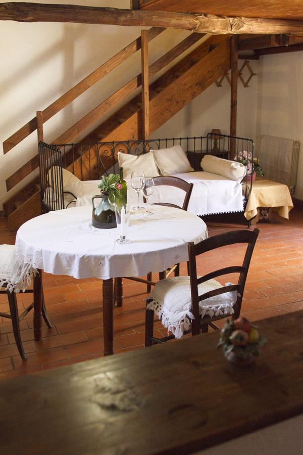 Agriturismo Santa Caterina Castelnuovo di Val di Cecina Szoba fotó