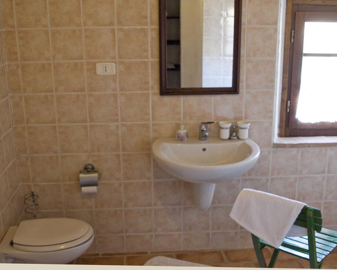 Agriturismo Santa Caterina Castelnuovo di Val di Cecina Szoba fotó