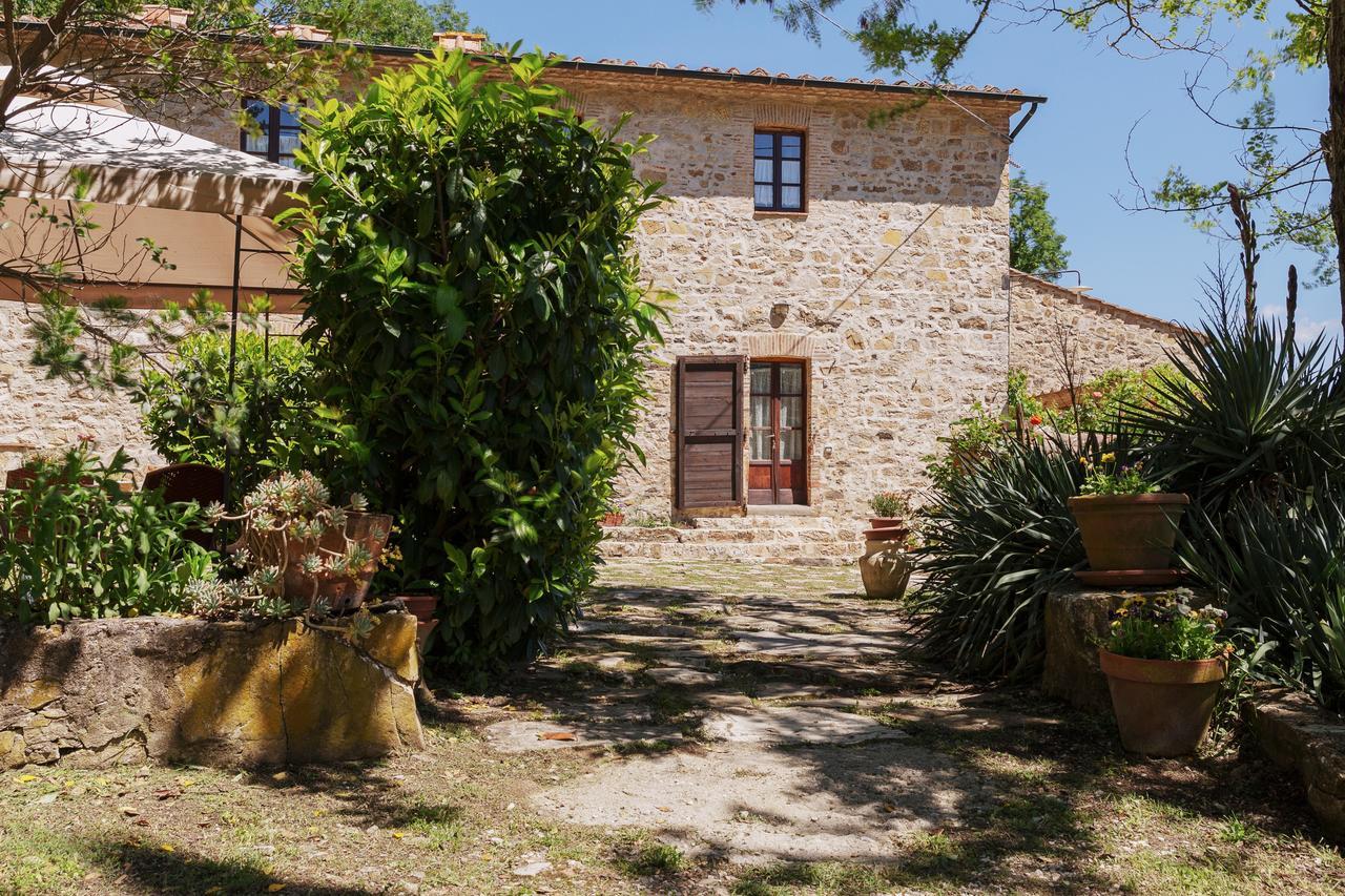 Agriturismo Santa Caterina Castelnuovo di Val di Cecina Kültér fotó